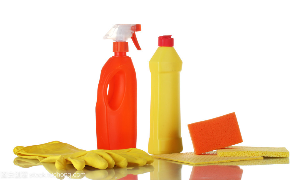 孤立在白色的清潔產品